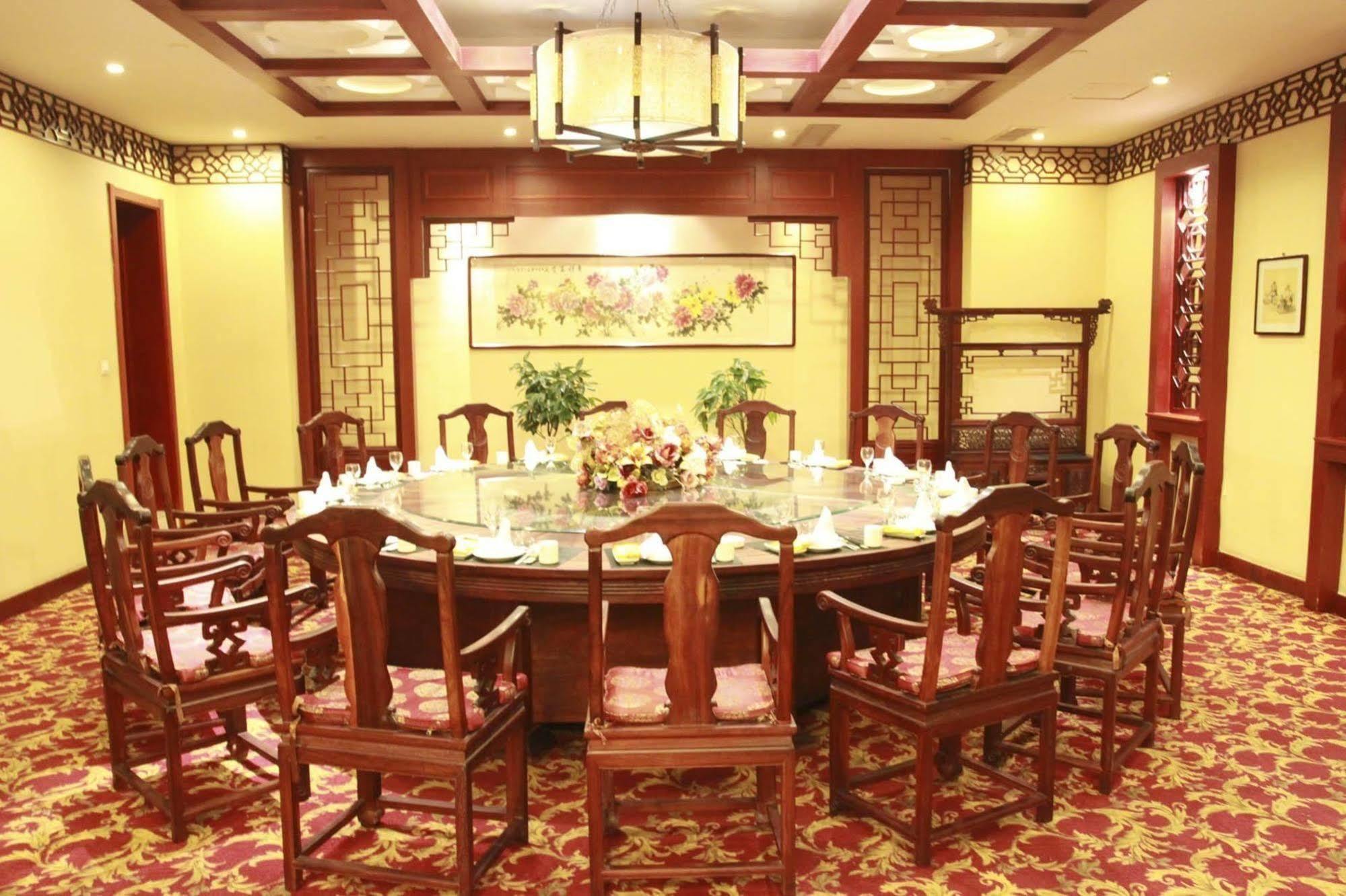 Jingzhou International Hotel Шицзячжуан Екстер'єр фото