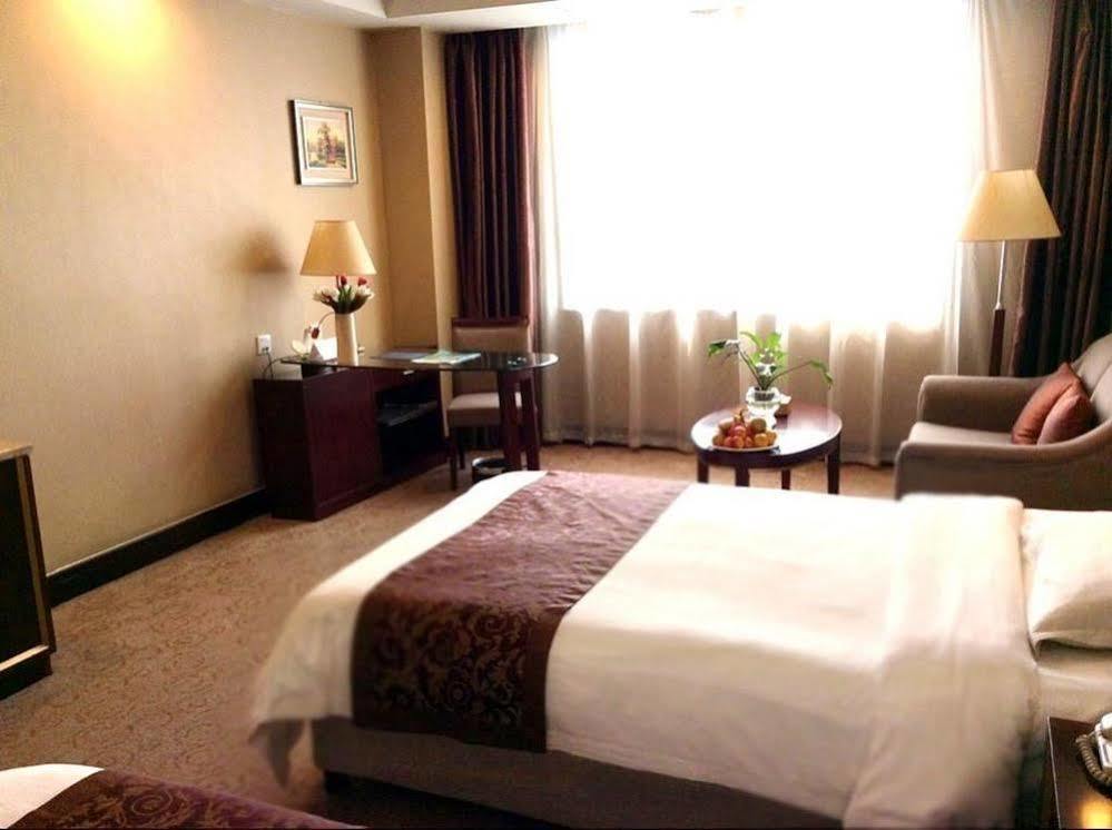 Jingzhou International Hotel Шицзячжуан Екстер'єр фото